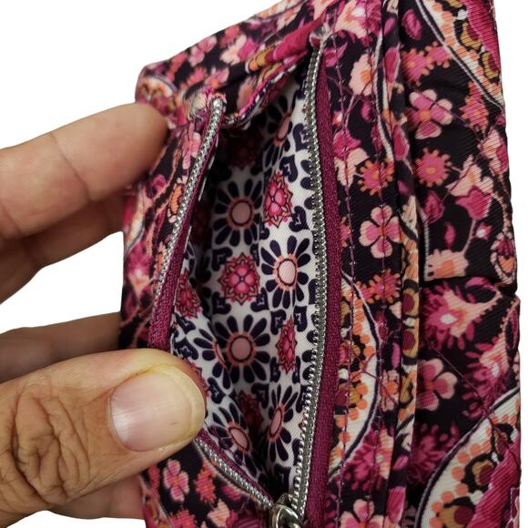 Vera Bradley Iconic RFID Riley Compact Tri-Fold Wallet Raspberry Medallion - Picture 4 of 7